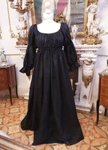 Load image into Gallery viewer, Chemise dress (white or black )

