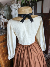 Load image into Gallery viewer, Vintage Top
