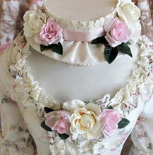 Load image into Gallery viewer, Hat flowers
