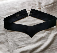 Load image into Gallery viewer, Edwardian V-Shape Belt
