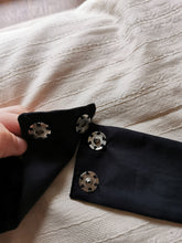 Load image into Gallery viewer, Edwardian V-Shape Belt
