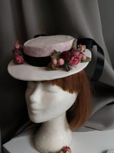 Load image into Gallery viewer, Hat flowers
